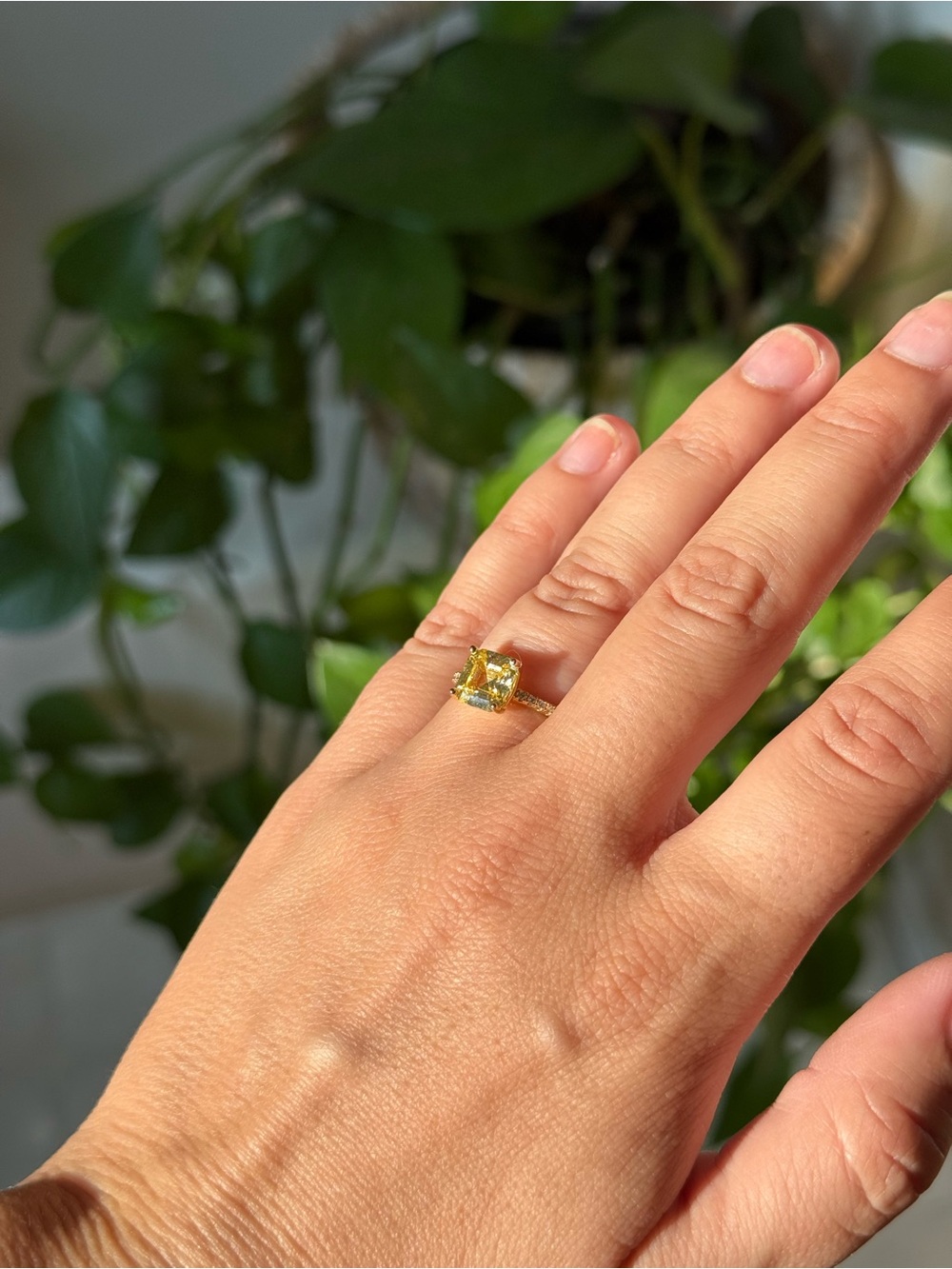 Gold Ring with Yellow Gemstone - Elegant Women's Jewelry